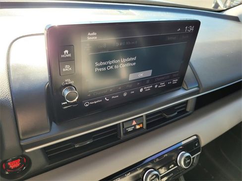 Used 2023 Honda Pilot Touring image 21