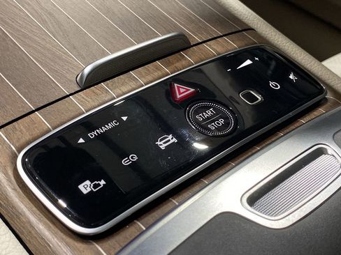 Used 2022 Mercedes-Benz EQS 580 4MATIC Sedan image 14