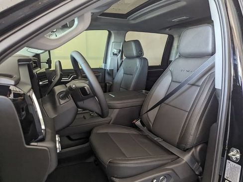 New 2026 GMC Sierra 2500 Denali w/ Technology Package AWD/4WD image 5