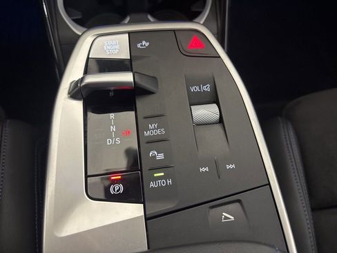 Certified 2025 BMW X2 xDrive28i w/ M Sport Package image 15