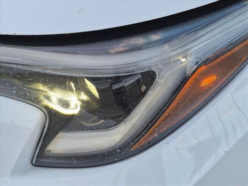 Used 2024 Toyota Corolla SE FWD image 9