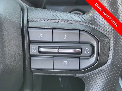 Used 2023 Chevrolet Colorado Trail Boss w/ Advanced Trailering Package AWD/4WD image 6
