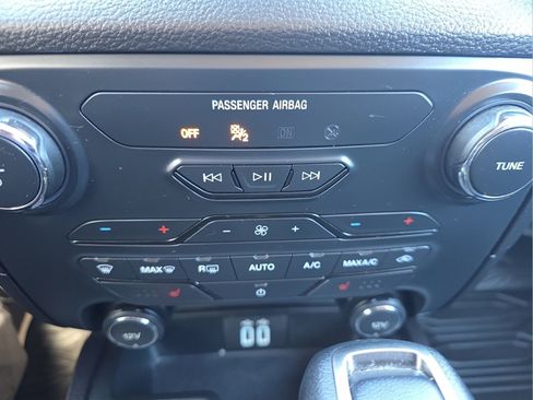 Used 2020 Ford Ranger Lariat w/ Equipment Group 501A Mid image 22