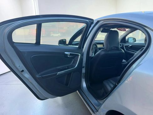 Used 2011 Volvo S60 T6 AWD/4WD image 16