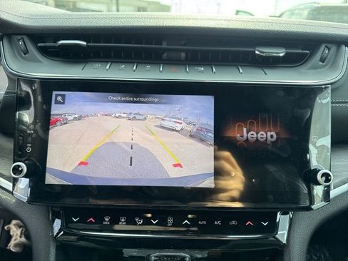 New 2026 Jeep Grand Cherokee L Laredo image 17