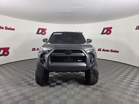Used 2023 Toyota 4Runner SR5 Premium w/ Moonroof Package RWD image 11