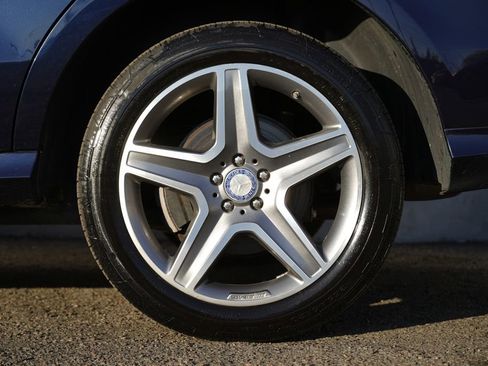 Used 2017 Mercedes-Benz GLE 400 4MATIC image 14