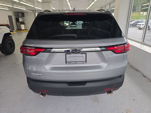 Used 2023 Chevrolet Traverse LT w/ LT Premium Package AWD/4WD image 4