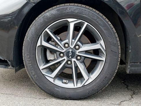 Used 2023 Kia Forte LXS image 13