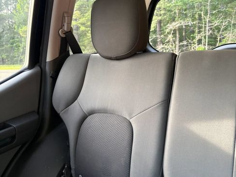 Used 2009 Nissan Xterra X AWD/4WD image 17