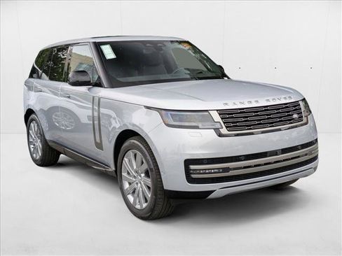 New 2025 Land Rover Range Rover SE image 7