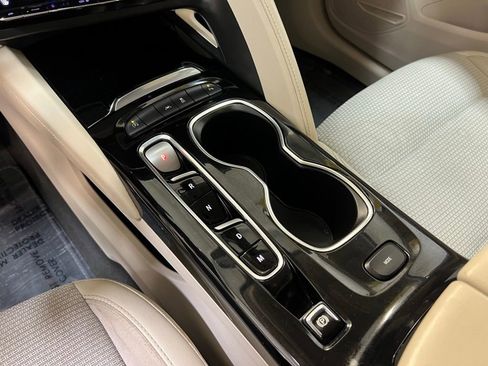 Used 2023 Buick Envision Preferred image 24