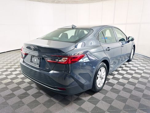 Used 2025 Toyota Camry LE FWD image 3