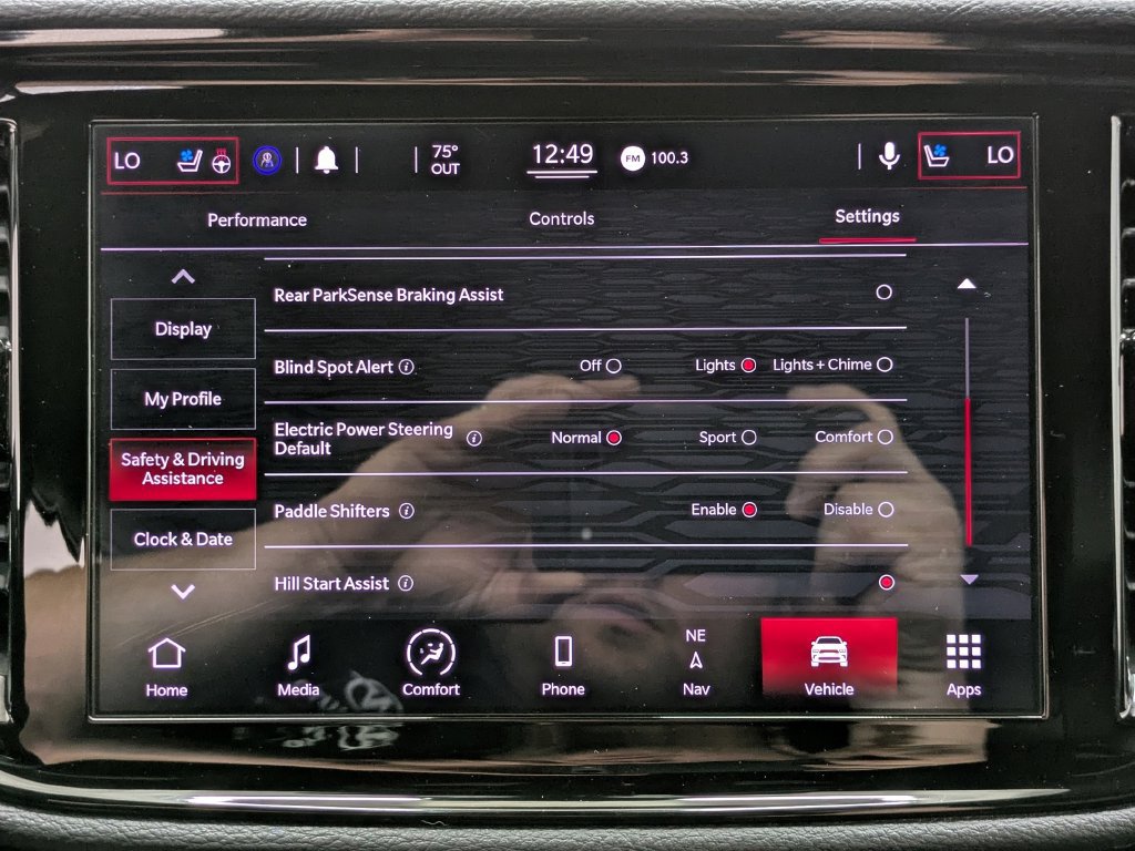 Used 2022 Dodge Durango R/T w/ Blacktop Package AWD/4WD image 10