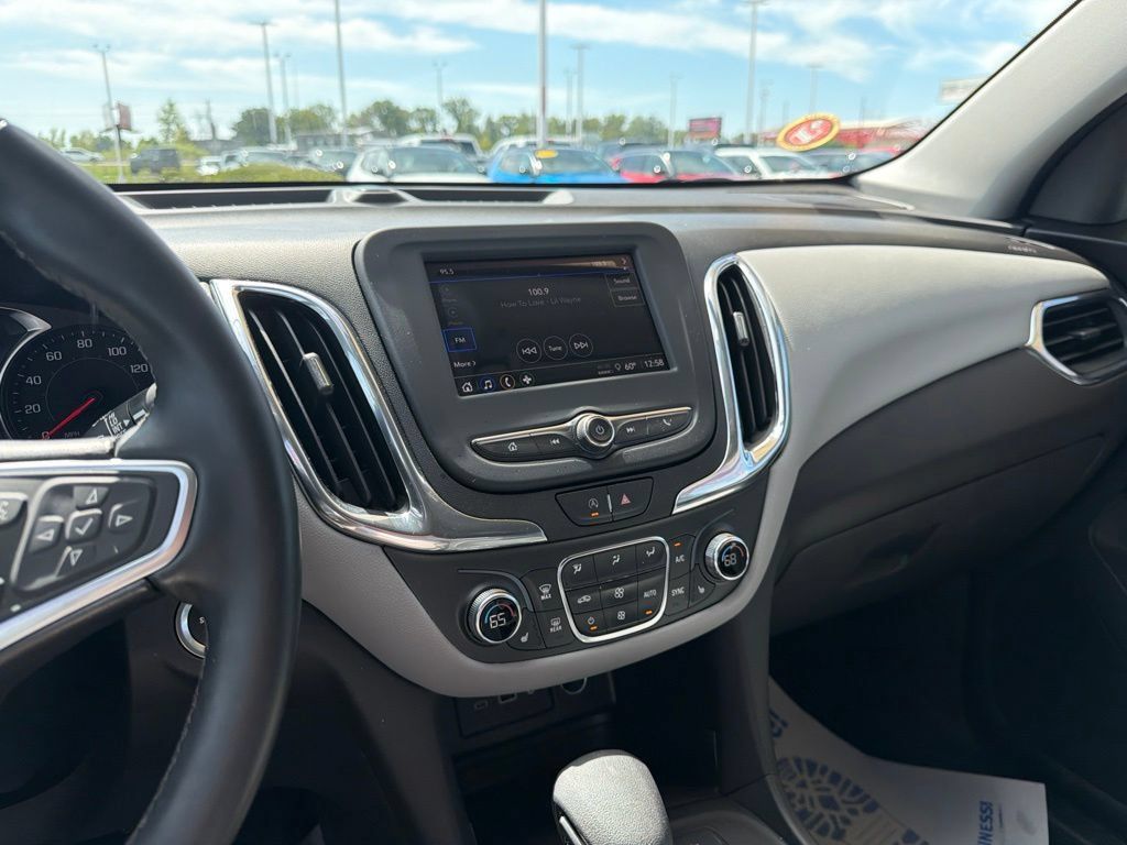 Used 2023 Chevrolet Equinox LT w/ Driver Convenience Package AWD/4WD image 33