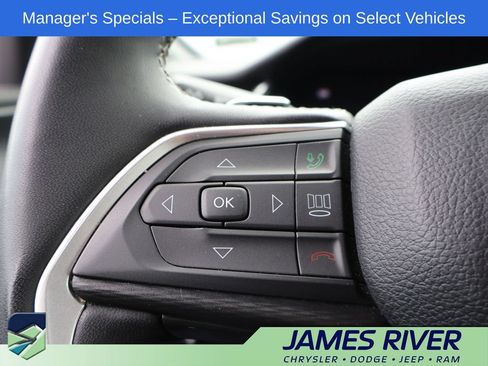 Used 2024 Jeep Grand Cherokee L Laredo AWD/4WD image 27