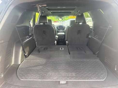 Used 2023 Chevrolet Traverse RS AWD/4WD image 31