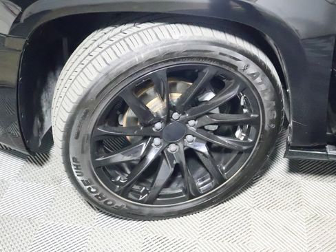Used 2012 Cadillac Escalade Platinum AWD/4WD image 22