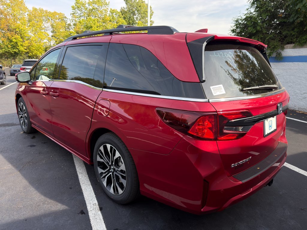 New 2027 Honda Odyssey Elite image 3