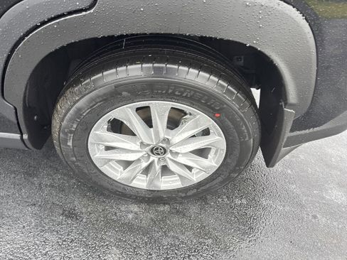 New 2025 Toyota Corolla Cross LE image 12