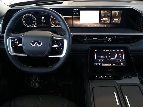 Certified 2025 INFINITI QX80 Sensory image 24