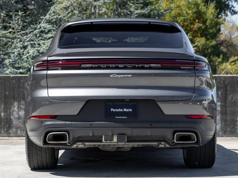 Certified 2026 Porsche Cayenne Coupe AWD/4WD image 10