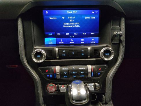 Used 2020 Ford Mustang Premium image 25