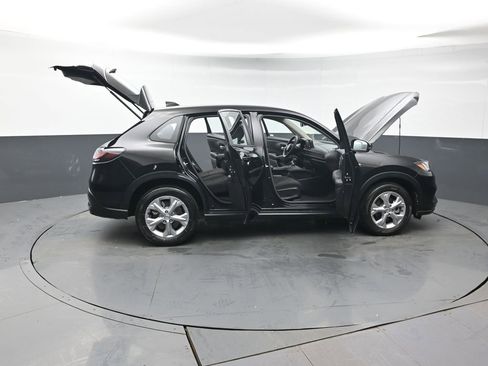 Used 2023 Honda HR-V LX image 45