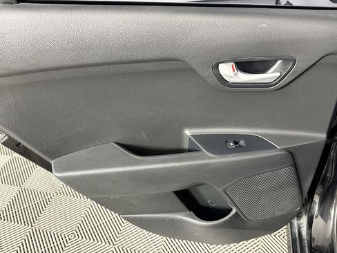 Used 2022 Kia Rio S image 24