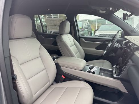 New 2026 GMC Acadia Elevation w/ Elevation Premium Package FWD image 22