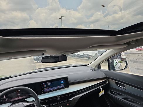 New 2025 Nissan Murano SL image 5