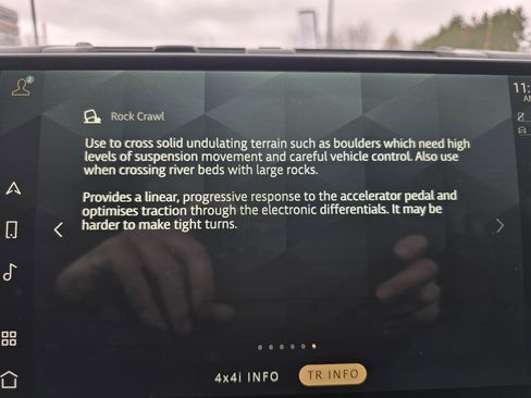 Used 2025 Land Rover Defender 110 S image 41