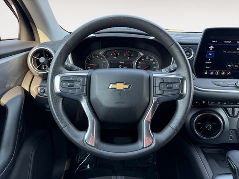 Used 2024 Chevrolet Blazer LT w/ Convenience Package AWD/4WD image 13