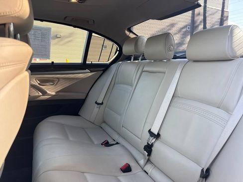 Used 2016 BMW 550i Sedan RWD image 41