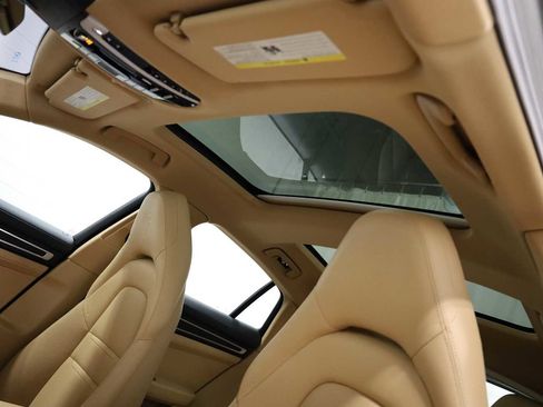 Certified 2023 Porsche Panamera 4 image 20