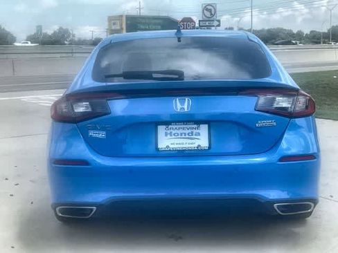 Used 2024 Honda Civic Sport Touring image 6