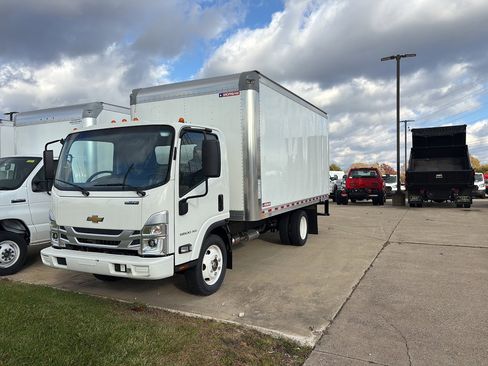 New 2025 Chevrolet Low Cab Forward 5500XG RWD image 8