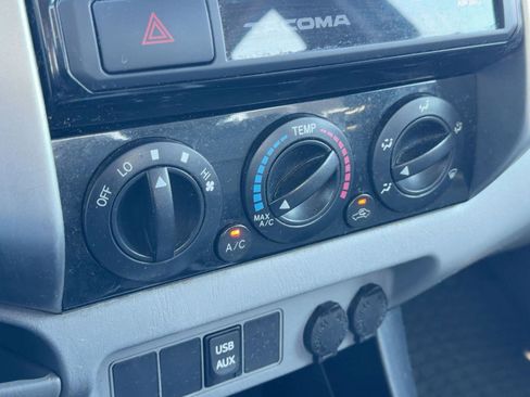 Used 2015 Toyota Tacoma PreRunner image 23