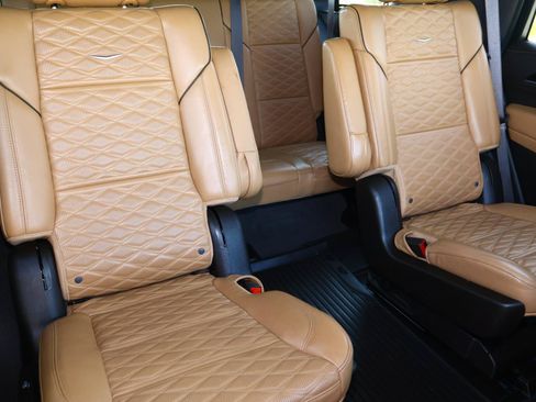Certified 2024 Cadillac Escalade Sport w/ Touring Package AWD/4WD image 27