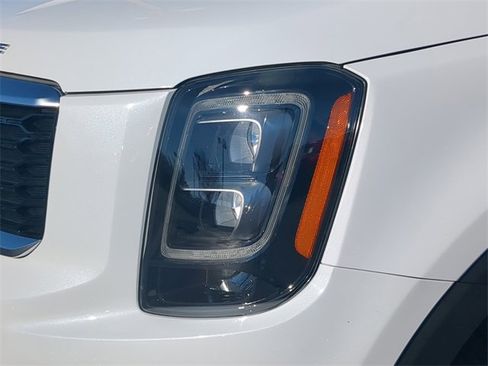 Used 2022 Kia Telluride SX image 10