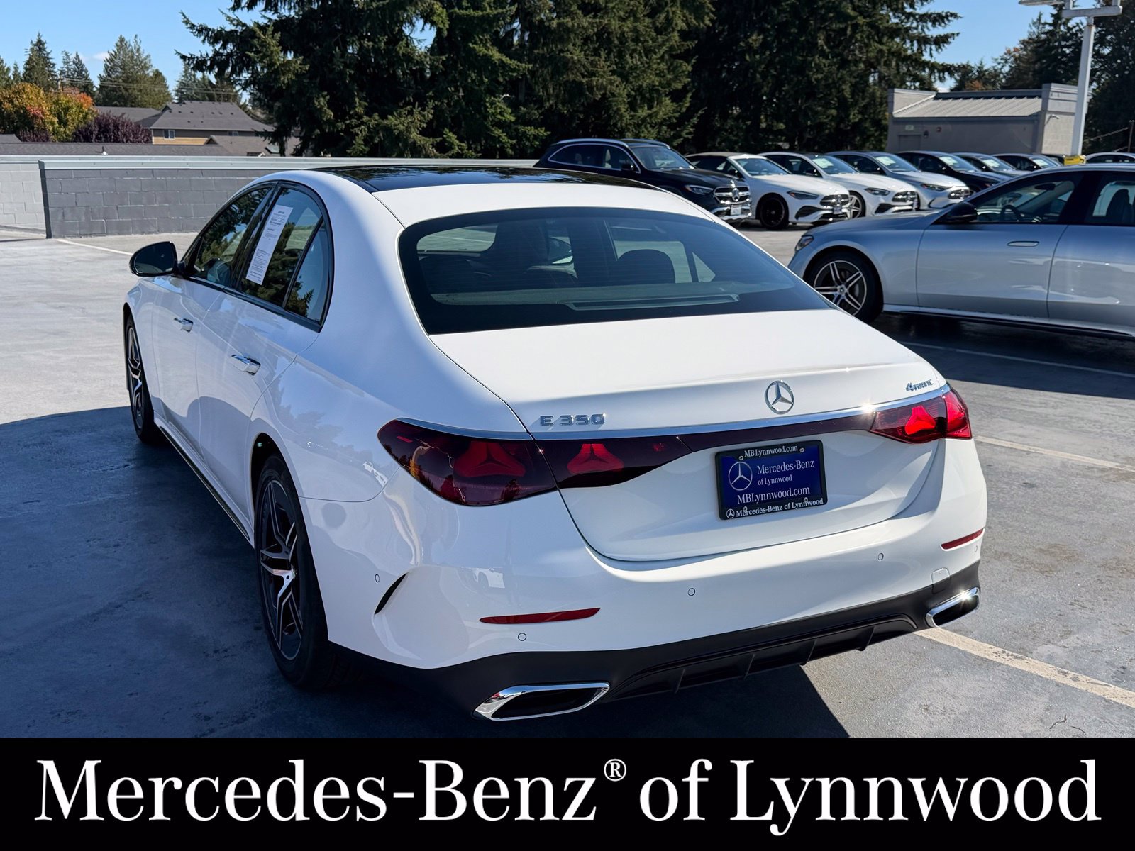 Used 2026 Mercedes-Benz E 350 4MATIC Sedan image 8