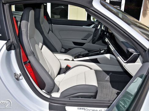 Used 2026 Porsche 911 Targa 4S AWD/4WD image 14