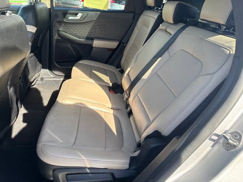 Used 2020 Ford Escape Titanium AWD/4WD image 30