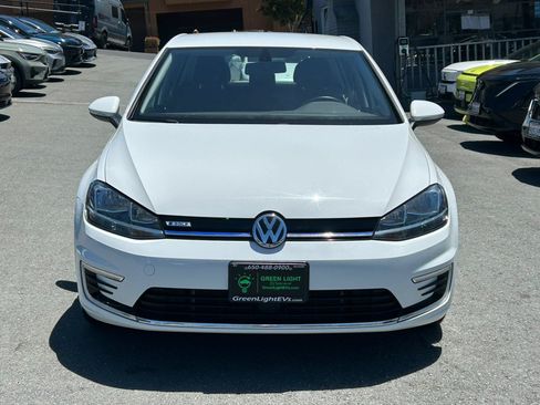 Used 2019 Volkswagen e-Golf SE w/ Driver Assistance Package FWD image 2