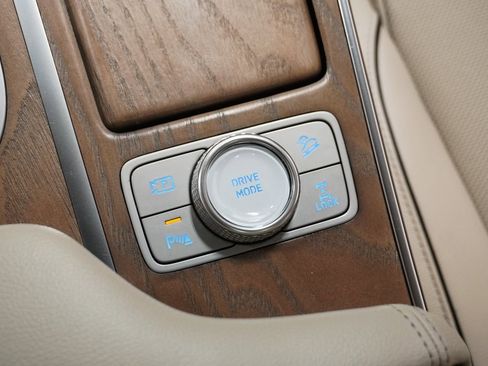 Used 2024 Genesis GV80 3.5T w/ Advanced Package image 34