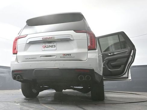 Used 2021 GMC Yukon Denali w/ Denali Premium Package AWD/4WD image 83