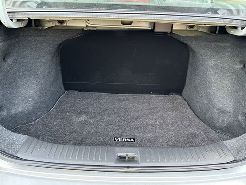 Used 2011 Nissan Versa Sedan image 21