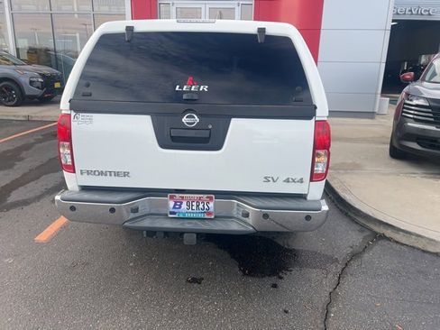Used 2018 Nissan Frontier SV w/ Value Truck Package image 4