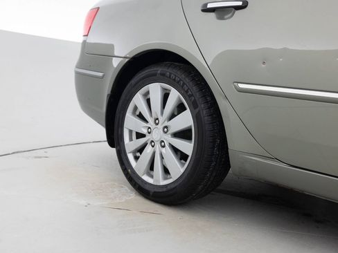 Used 2010 Hyundai Sonata Limited FWD image 19