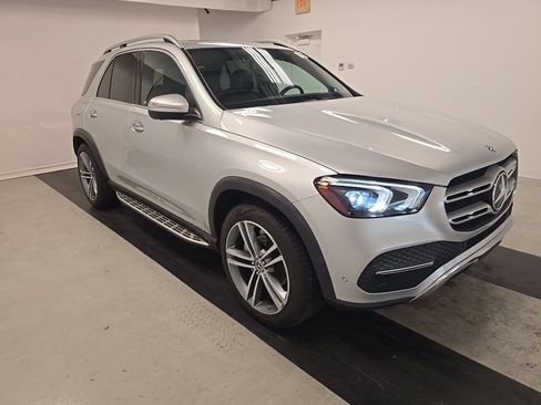 Used 2020 Mercedes-Benz GLE 350 w/ 3rd Row Seat Package image 2